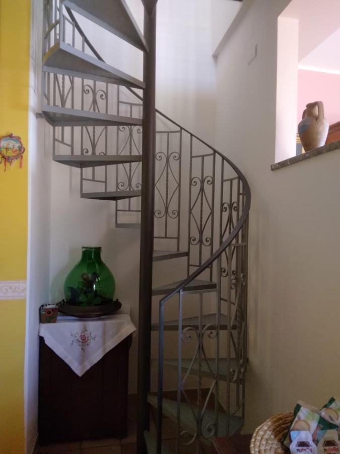 カステルモーラ Le Stelle Di Casa Leonardoヴィラ エクステリア 写真